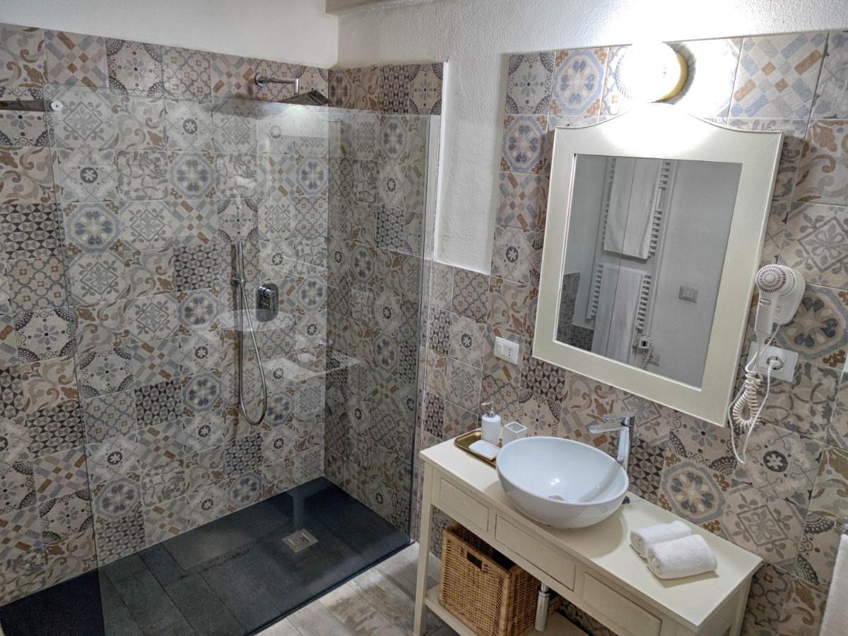 Hibiscus Comfort Stay Quartu Sant'Elena Bagian luar foto