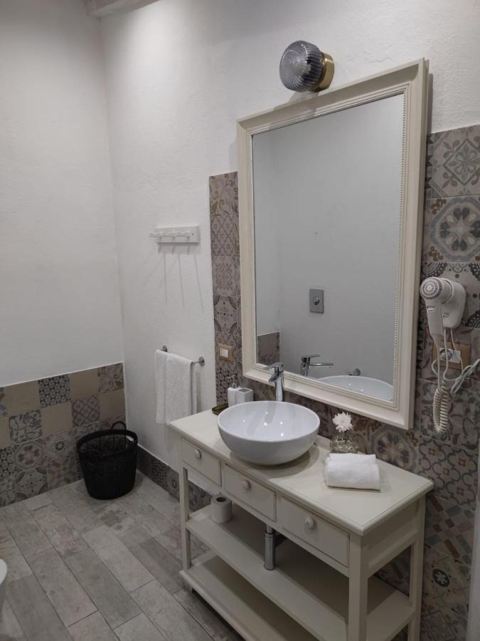 Hibiscus Comfort Stay Quartu Sant'Elena Bagian luar foto